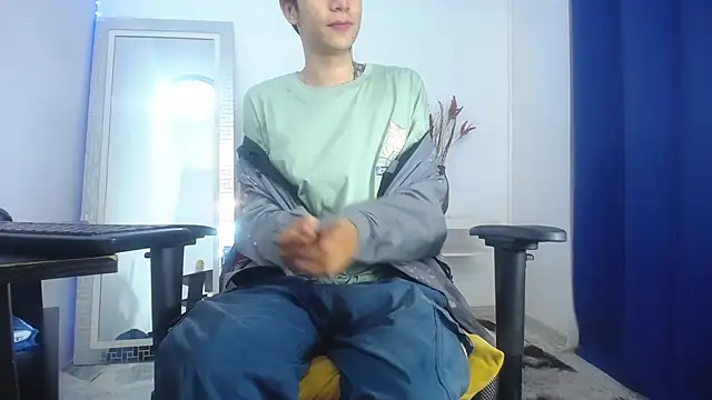 Snapshot of Zacktk7 chatting on 7, 2, 2025 Zacktk7 online show from 7, 2, 2025