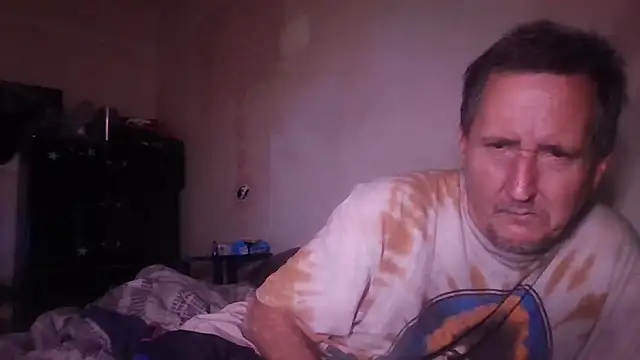 Snapshot of George48 chatting on 21, 11, 2025 George48 online show from 21, 11, 2025