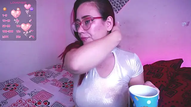 Snapshot of zarquita99 chatting on 31, 10, 2025 zarquita99 online show from 31, 10, 2025