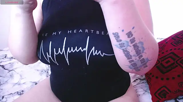 Snapshot of zarquita99 chatting on 9, 11, 2025 zarquita99 online show from 9, 11, 2025