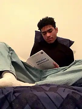 Snapshot of Ryan-hot chatting on 3, 12, 2024 Ryan-hot online show from 3, 12, 2024