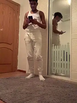 Snapshot of Ryan-hot chatting on 6, 12, 2024 Ryan-hot online show from 6, 12, 2024