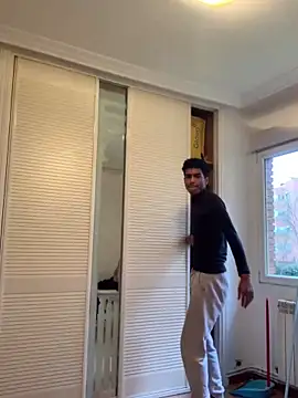 Snapshot of Ryan-hot chatting on 11, 12, 2024 Ryan-hot online show from 11, 12, 2024