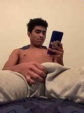 Snapshot of Ryan-hot chatting on 14, 12, 2024 Ryan-hot online show from 14, 12, 2024