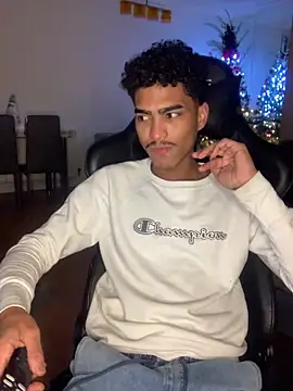 Snapshot of Ryan-hot chatting on 28, 12, 2024 Ryan-hot online show from 28, 12, 2024