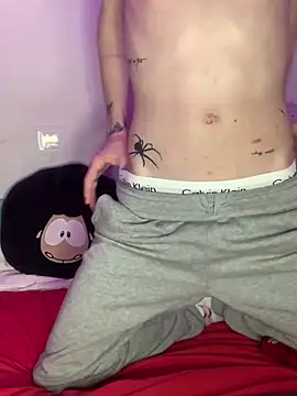 Snapshot of Ryan-hot chatting on 1, 2, 2025 Ryan-hot online show from 1, 2, 2025