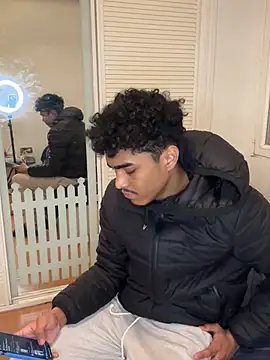 Snapshot of Ryan-hot chatting on 5, 3, 2025 Ryan-hot online show from 5, 3, 2025