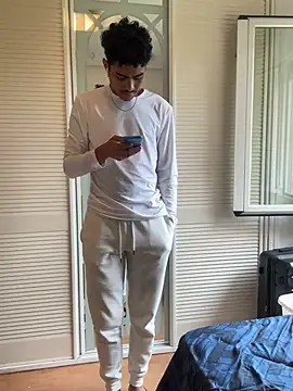 Snapshot of Ryan-hot chatting on 9, 3, 2025 Ryan-hot online show from 9, 3, 2025