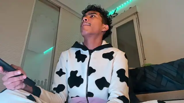 Snapshot of Ryan-hot chatting on 30, 11, 2025 Ryan-hot online show from 30, 11, 2025