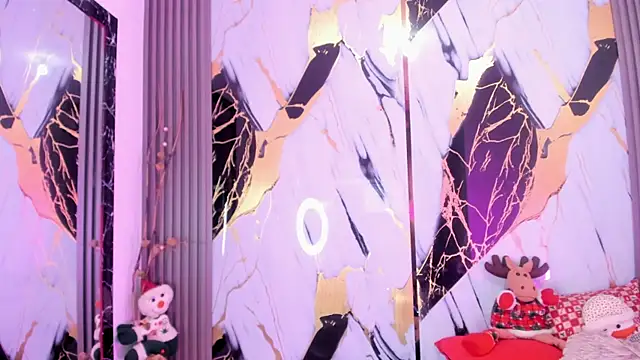 sophiee evanss  online show from 18, 12, 2024