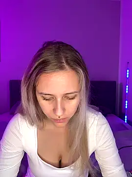 Snapshot of lunawolf21 chatting on 25, 11, 2025 lunawolf21 online show from 25, 11, 2025