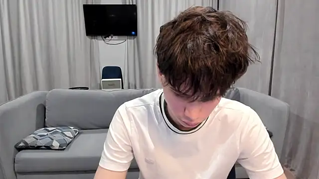 Im Shine Guy online show from 7, 12, 2024