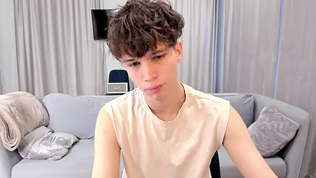 Im Shine Guy online show from 23, 12, 2024