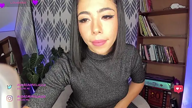 Snapshot of AndreaVelasco chatting on 5, 2, 2025 AndreaVelasco online show from 5, 2, 2025