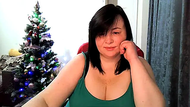 EmiliaLooo online show from 8, 1, 2026