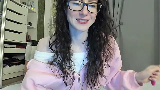 Baby Jewel online show from 5, 11, 2025