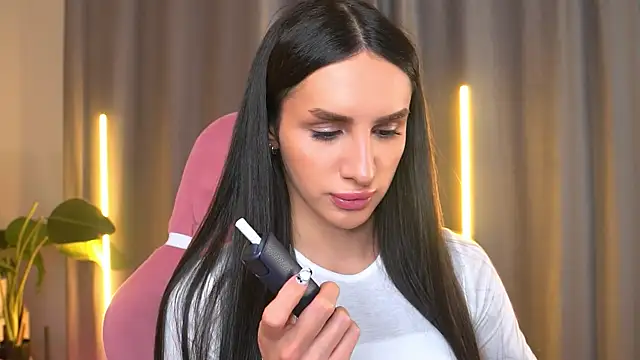 Kim Oberlin  online show from 14, 11, 2025