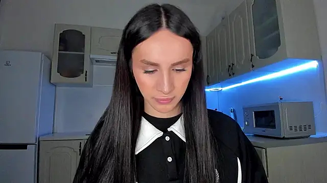 Kim Oberlin  online show from 6, 2, 2026