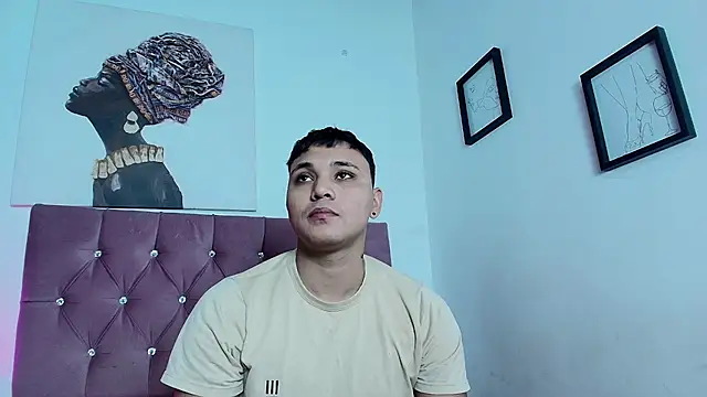 Snapshot of couple_lovelyds chatting on 25, 10, 2025 couple lovelyds online show from 25, 10, 2025