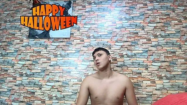 Snapshot of couple_lovelyds chatting on 31, 10, 2025 couple lovelyds online show from 31, 10, 2025