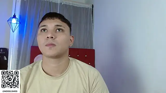 Snapshot of couple_lovelyds chatting on 19, 11, 2025 couple lovelyds online show from 19, 11, 2025