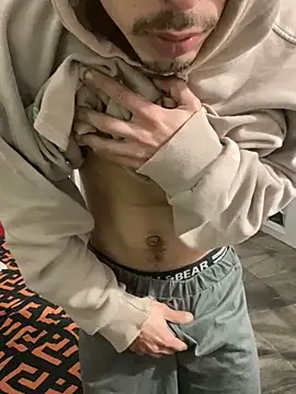 Snapshot of RicarBer chatting on 7, 3, 2026 RicarBer online show from 7, 3, 2026