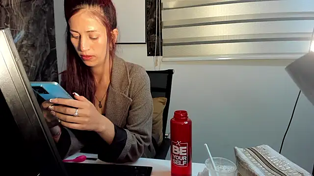 Snapshot of catt_evans1 chatting on 5, 12, 2024 catt evans1 online show from 5, 12, 2024