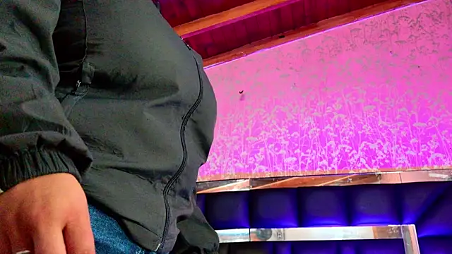 Sofia martiin online show from 31, 10, 2025