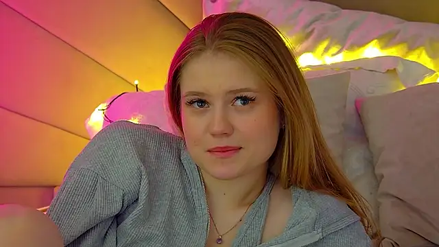 SelinSwarovski online show from 3, 3, 2025