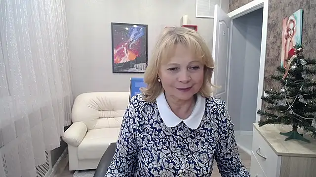 Milla Cutie18 online show from 26, 12, 2024