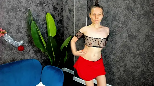 Snapshot of Lillian_White chatting on 2, 1, 2025 Lillian White online show from 2, 1, 2025