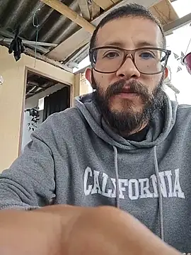 Snapshot of hairyserious chatting on 5, 12, 2025 hairyserious online show from 5, 12, 2025