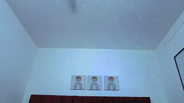 selena castillo online show from 17, 10, 2025