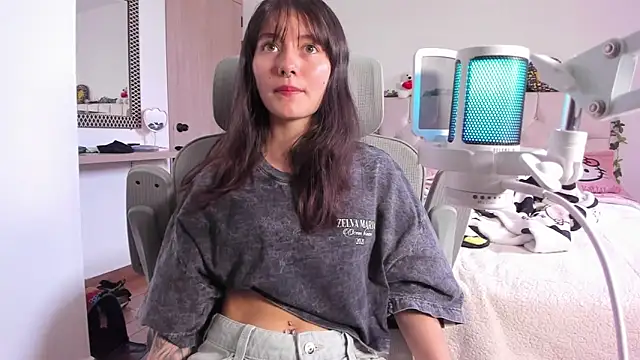 Snapshot of Sakito_Tokio chatting on 30, 10, 2025 Sakito Tokio online show from 30, 10, 2025