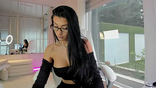 missdiamond  online show from 5, 11, 2025