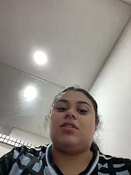 alissonfernandez  online show from 3, 1, 2025