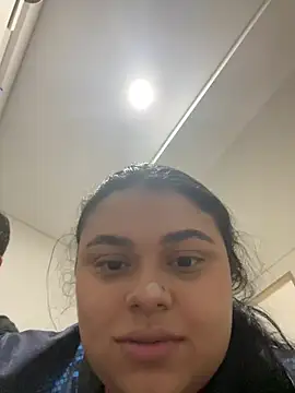 alissonfernandez  online show from 8, 1, 2025