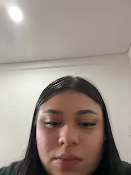 alissonfernandez  online show from 22, 1, 2025