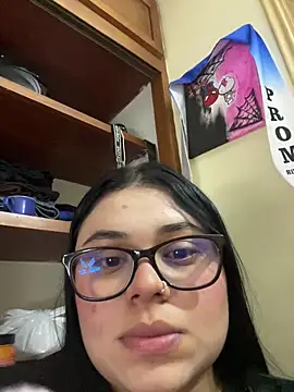 alissonfernandez  online show from 3, 2, 2026