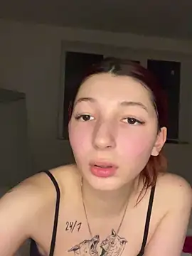 Alissa kiss online show from 12, 12, 2024