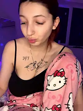 Alissa kiss online show from 12, 12, 2024