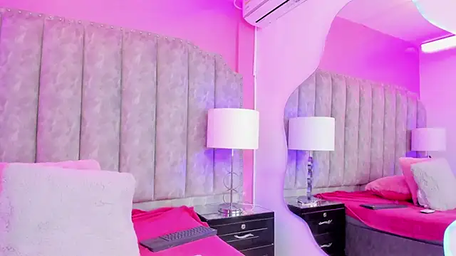 Snapshot of CoralHarmon chatting on 29, 1, 2025 CoralHarmon online show from 29, 1, 2025