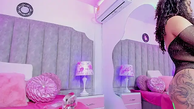 Snapshot of CoralHarmon chatting on 22, 3, 2025 CoralHarmon online show from 22, 3, 2025