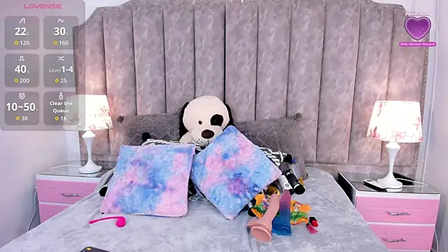 Snapshot of CoralHarmon chatting on 29, 11, 2025 CoralHarmon online show from 29, 11, 2025