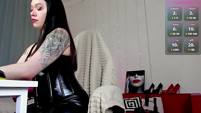 Vanessa Ives  online show from 19, 3, 2025