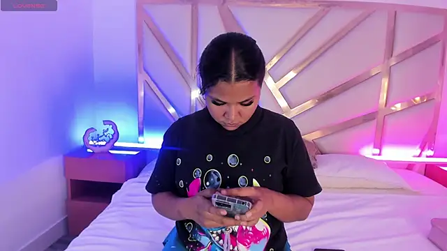 Carolina Evanss online show from 17, 10, 2025