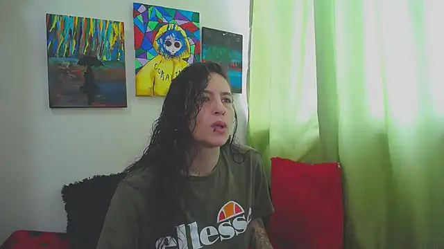 Snapshot of Leyla_Horny_Bg chatting on 25, 11, 2025 Leyla Horny Bg online show from 25, 11, 2025