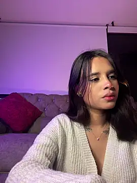 alessia iris19 online show from 24, 2, 2025