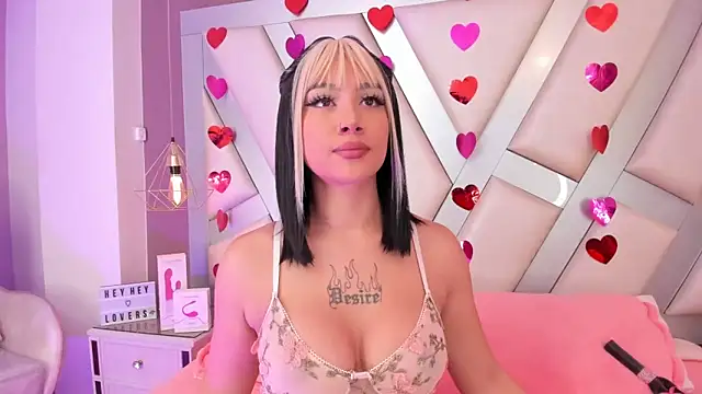 Snapshot of MadissonRey chatting on 3, 3, 2026 MadissonRey online show from 3, 3, 2026