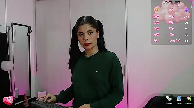 cutehanna1 online show from 13, 2, 2025